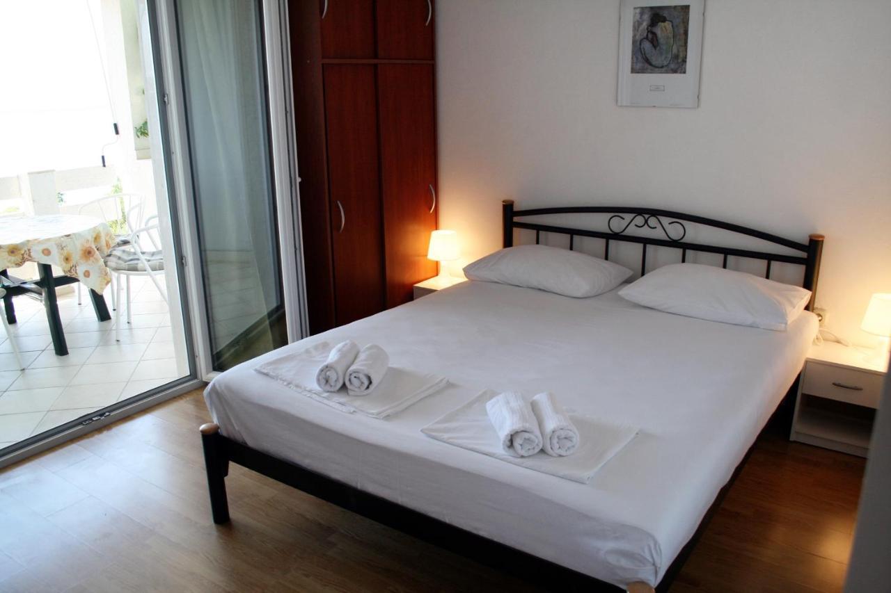 Apartments By The Sea Pisak, Omis - 1014 Exterior foto