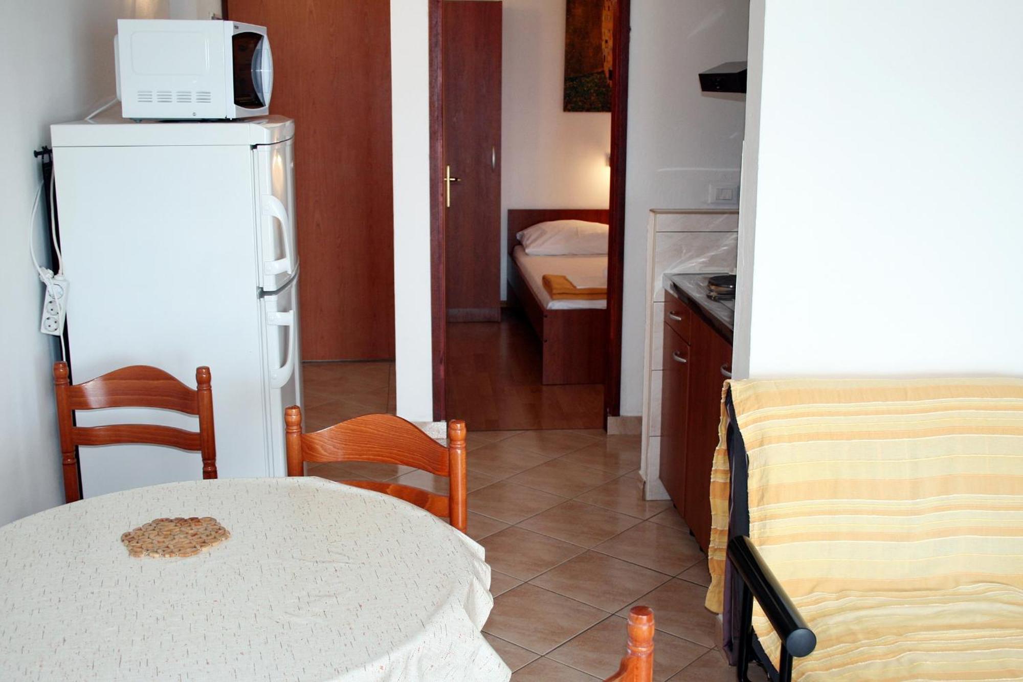 Apartments By The Sea Pisak, Omis - 1014 Quarto foto